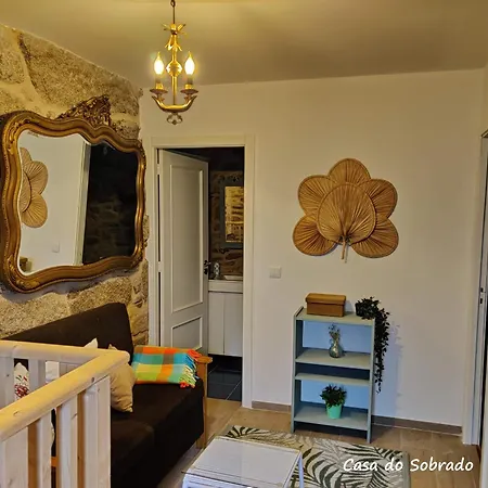 Casa Do Sobrado-gralhas-montalegre 別荘 *