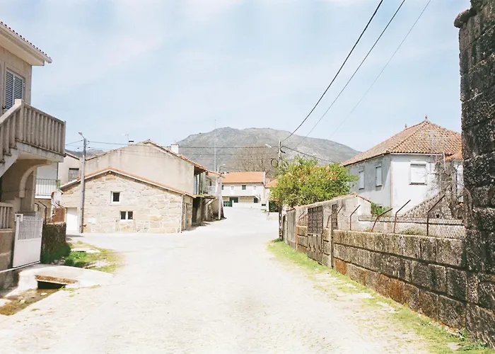 Casa Do Sobrado-gralhas-montalegre 別荘 Gralhas